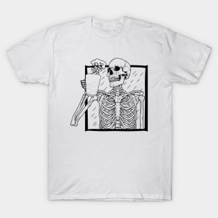 Halloween coffee drinking Skeleton T-Shirt